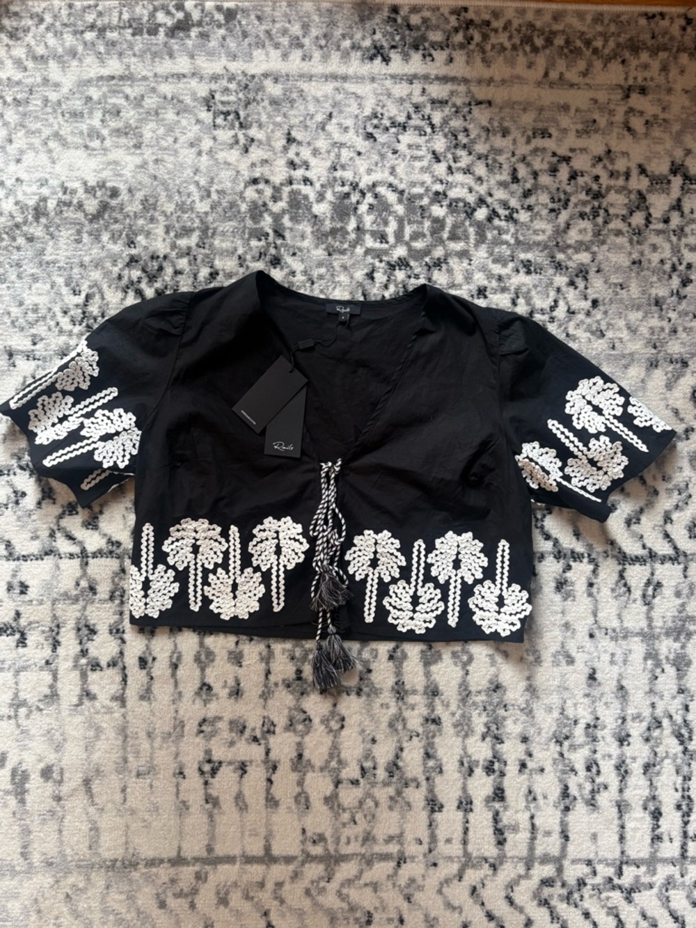 **SOLD** Rails Black Ivory Palm Trees Top